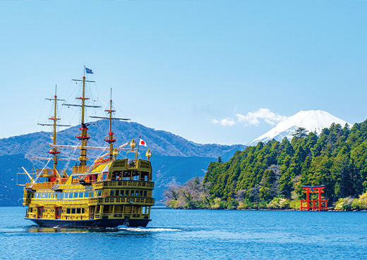 Lake Ashi・Sightseeing boat