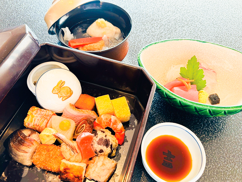 Japanese lunch at a traditional ryotei restaurant and Okawa River Sakura Cruise (1-Day) 