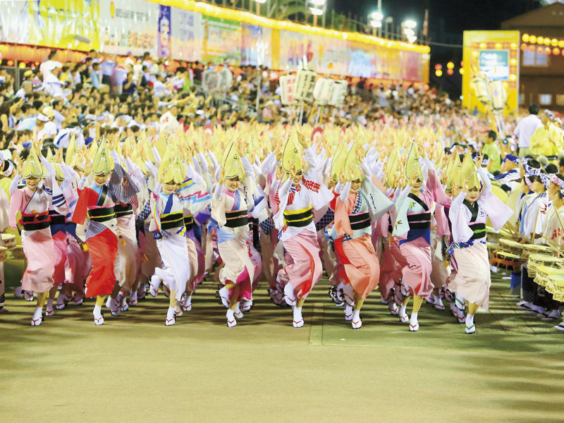 A summer tradition! Guaranteed S-seat ticket for the paid performance venue!! Tokushima Awa Odori 2026 - Day trip