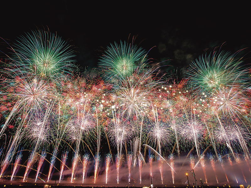 Stay at our A-rank hotel in the highlands! Enjoy the 98th Omagari Fireworks National Fireworks Competition (2 days)