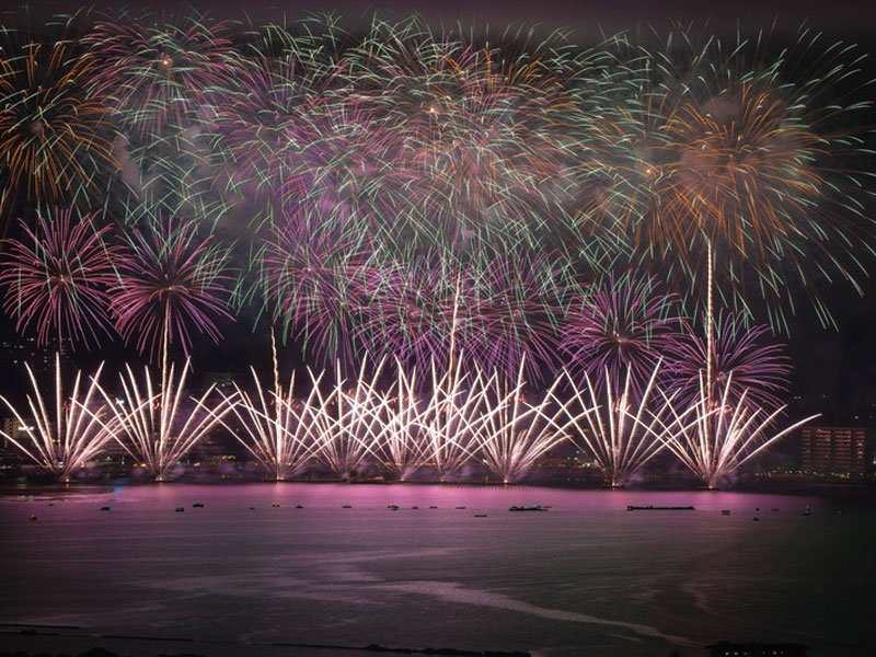 ≪Departing from Shinjuku≫≪Using reserved seating in the merchants' association≫ 2-day trip to Kamikochi to enjoy the Suwa Lake Festival fireworks display and cool breezes