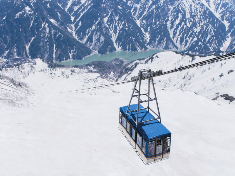 Snow Corridor&Tateyama Kurobe Alpine Route(2-Days)