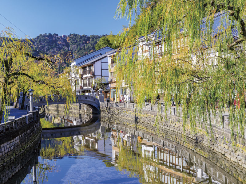 城崎溫泉街觀光＆品味本雪蟹・神戶牛・鮑魚・鰻魚・北海道產帆立貝5種高級食材 一日遊