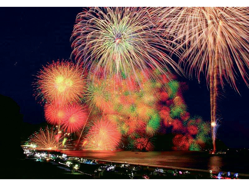 【團體沙灘席】＜回程夜行巴士(需睡在車上)＞名額有限 熊野大花火大會2025 2日遊